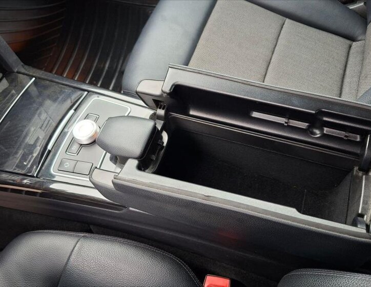 Mercedes-Benz Třídy E Sedan / Limuzína 3,0 l 170 kw