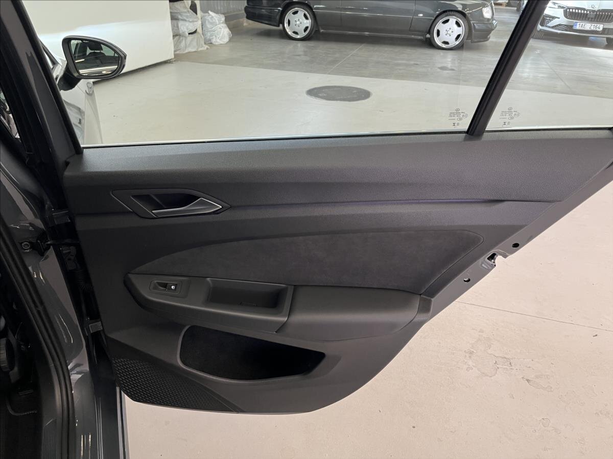 Volkswagen Golf Kombi 1,5 l 110 kw