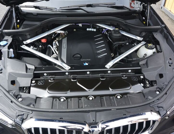 BMW X5 SUV / Terénní 3,0 l 250 kw