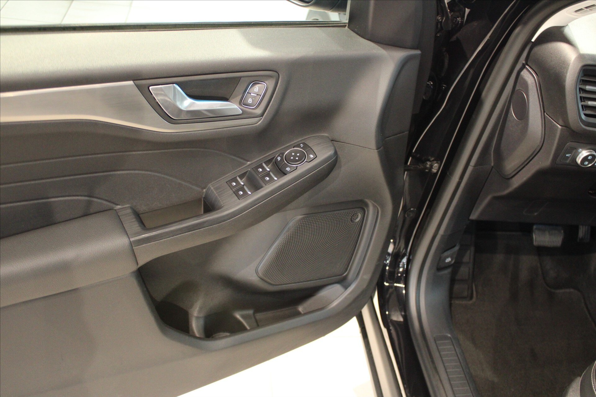 Ford Kuga SUV / Terénní 2,0 l 140 kw