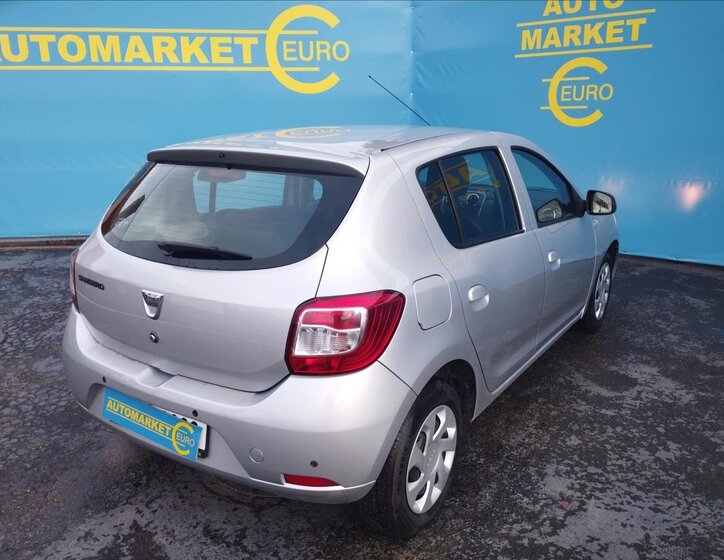 Dacia Sandero Hatchback 1,1 l 55 kw