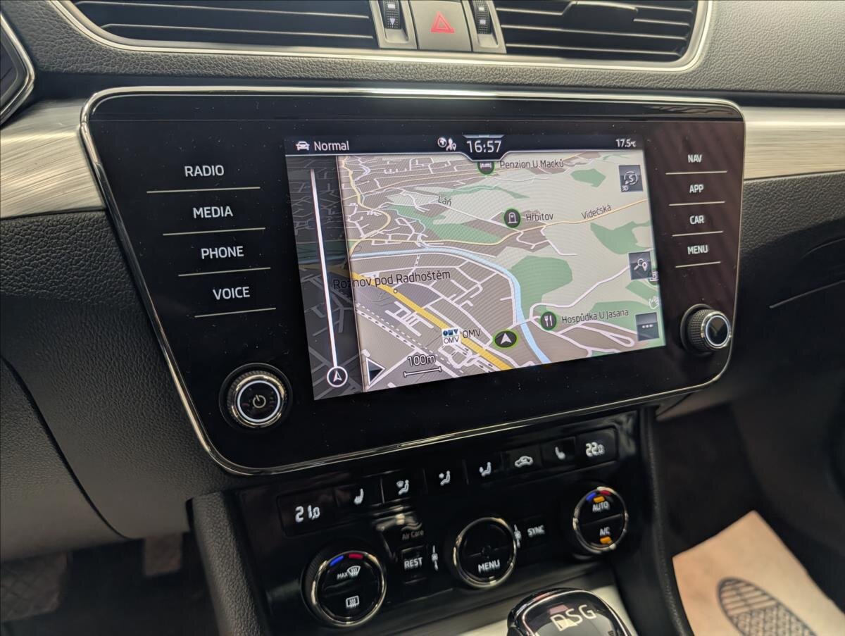 Škoda Superb Kombi 2,0 l 110 kw