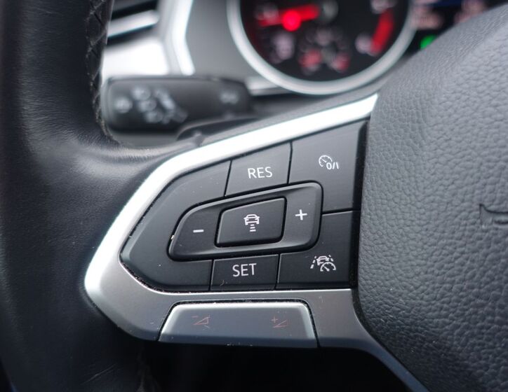 Volkswagen Passat Kombi 2,0 l 110 kw