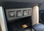 Toyota Corolla Cross SUV / Terénní 2,0 l 112 kw