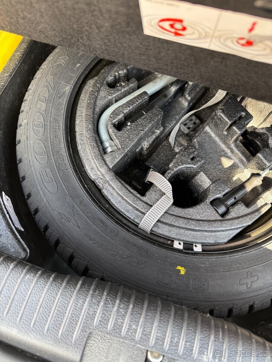 Volkswagen Golf Hatchback 0,0 77 kw