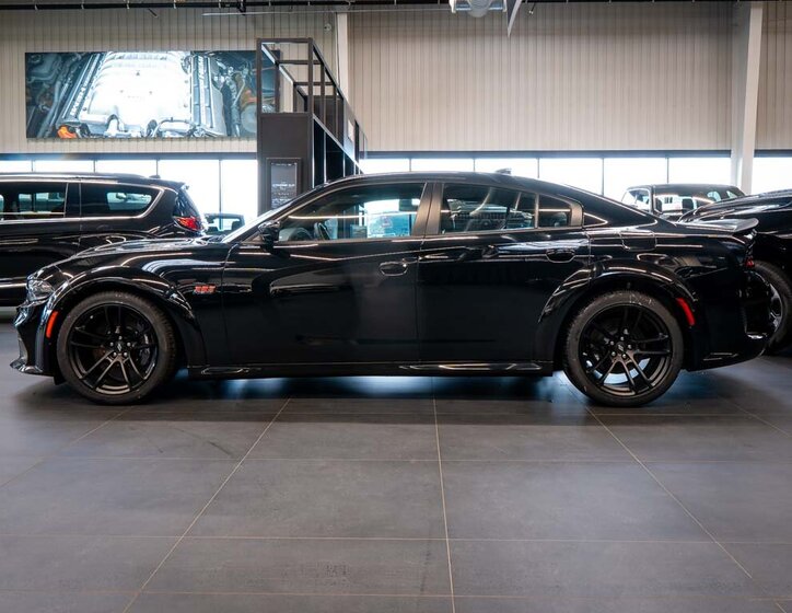 Dodge Charger Sedan 6,4 l 362 kw