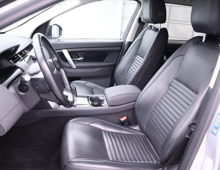 Land Rover Discovery Sport SUV / Terénní 2,0 l 110 kw