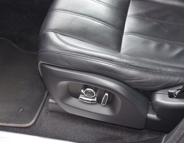 Land Rover Range Rover SUV / Terénní 4,4 l 250 kw