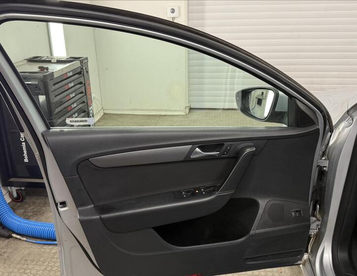 Volkswagen Passat 18