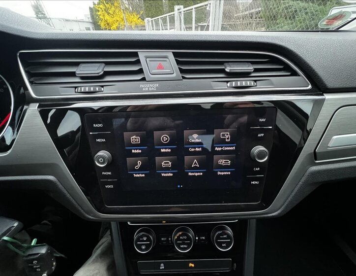 Volkswagen Touran Kombi 1,6 l 85 kw