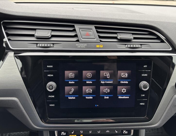 Volkswagen Touran MPV 1,5 l 110 kw