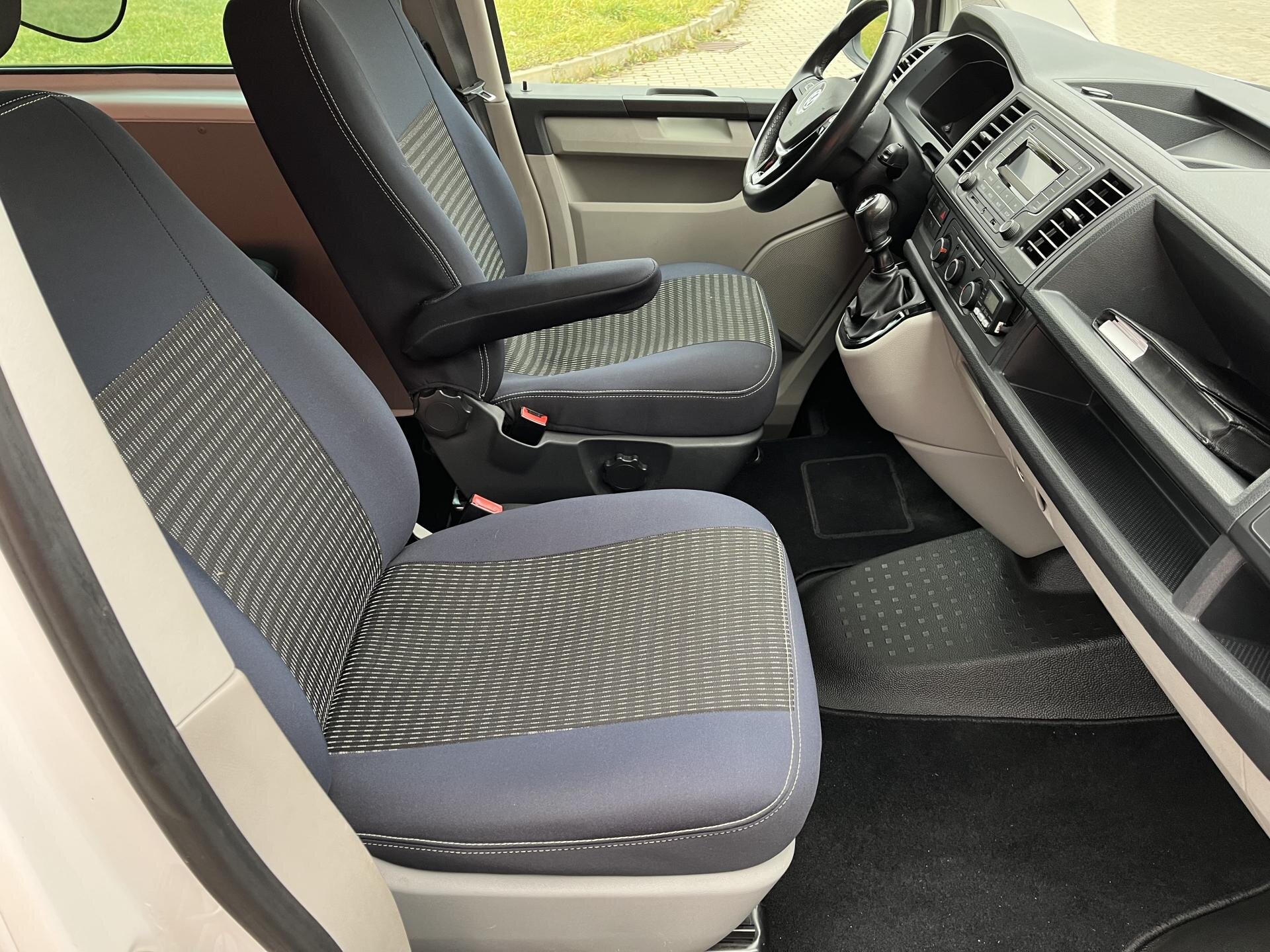 Volkswagen Transporter Kombi 2,0 l 110 kw