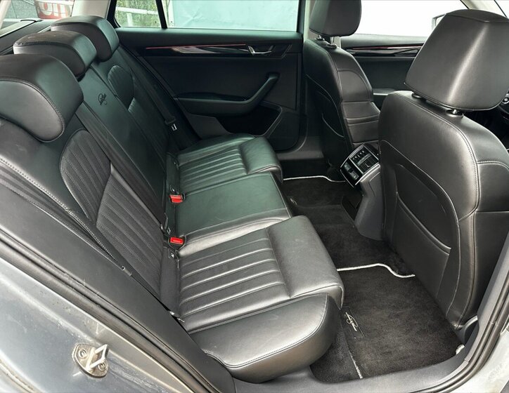 Škoda Superb Kombi 2,0 l 110 kw