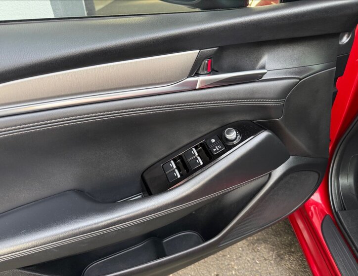 Mazda 6 Sedan 2,0 l 121 kw