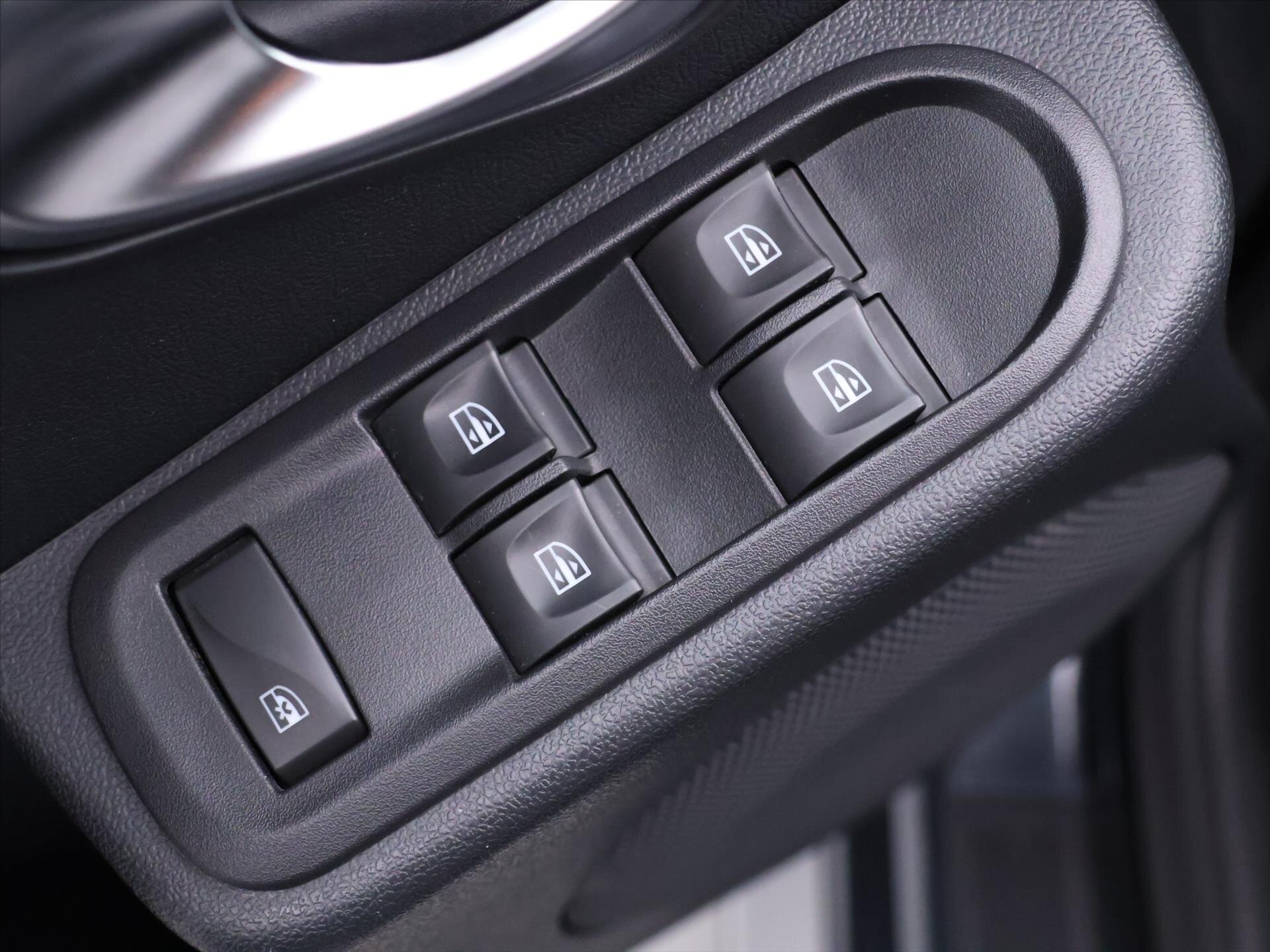 Dacia Duster SUV 1,6 l 84 kw