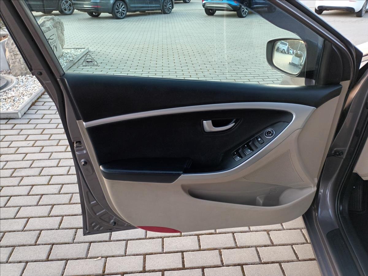 Hyundai i30 Hatchback 1,6 l 88 kw