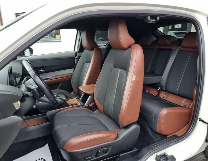 Mazda MX-30 SUV / Terénní 0,0 107 kw