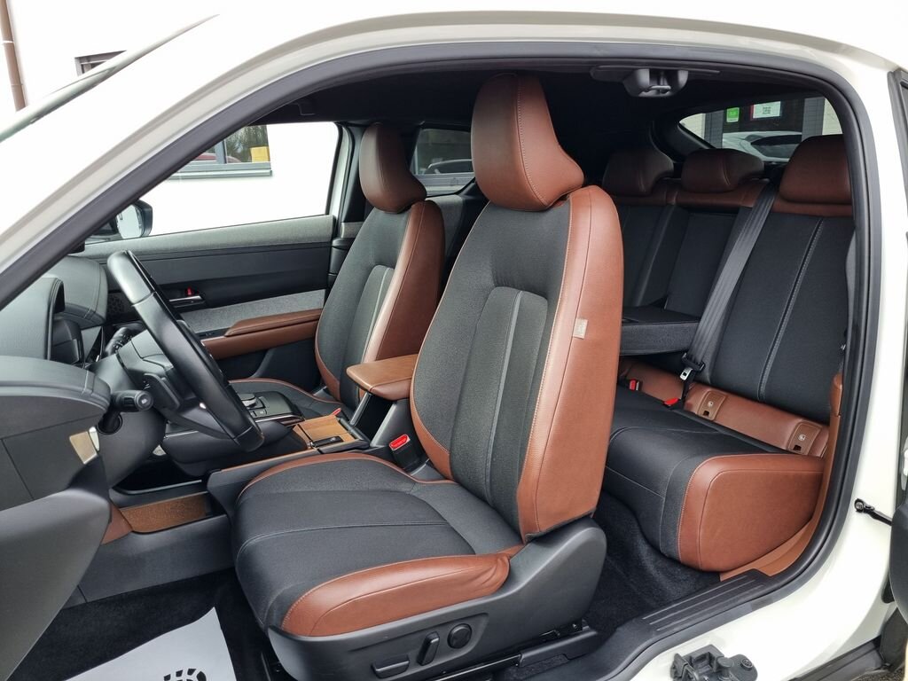 Mazda MX-30 SUV / Terénní 0,0 107 kw