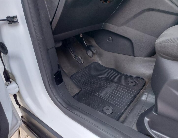 Ford Transit Connect 26