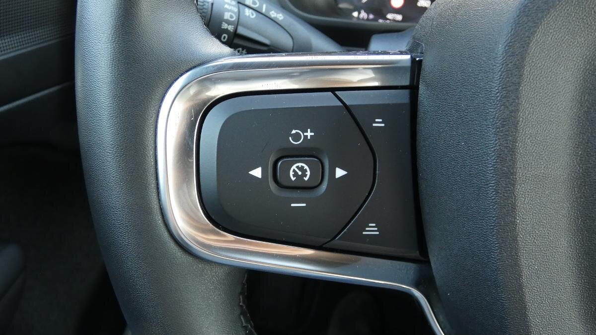 Volvo XC40 SUV / Terénní 1,5 l 95 kw