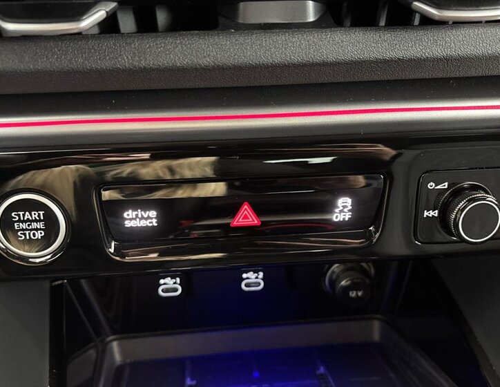 Audi Q5 SUV / Terénní 2,0 l 150 kw