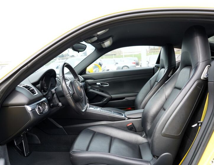 Porsche Cayman 22