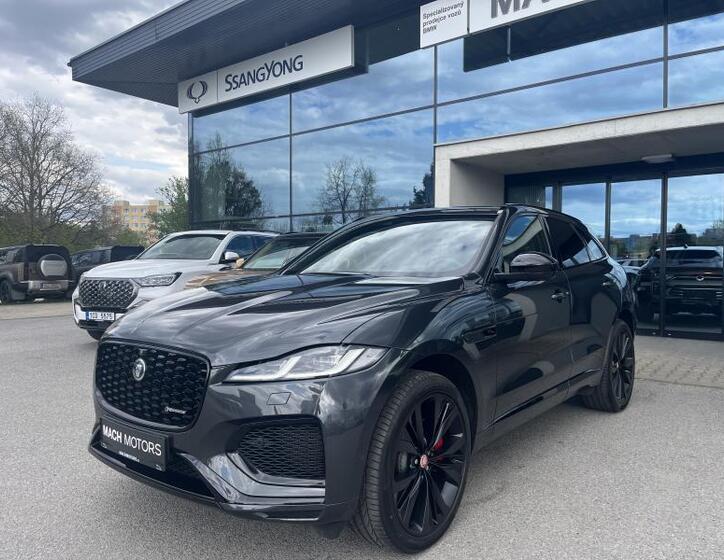 Jaguar F-Pace 4