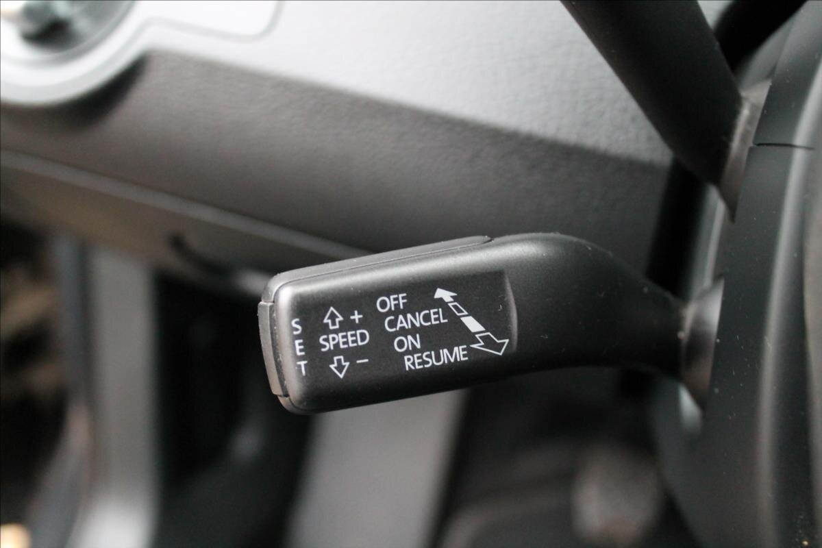 Volkswagen Passat Kombi 1,6 l 77 kw