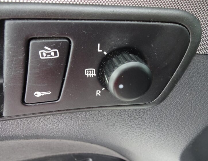 Volkswagen Touran Kombi 1,9 l 77 kw