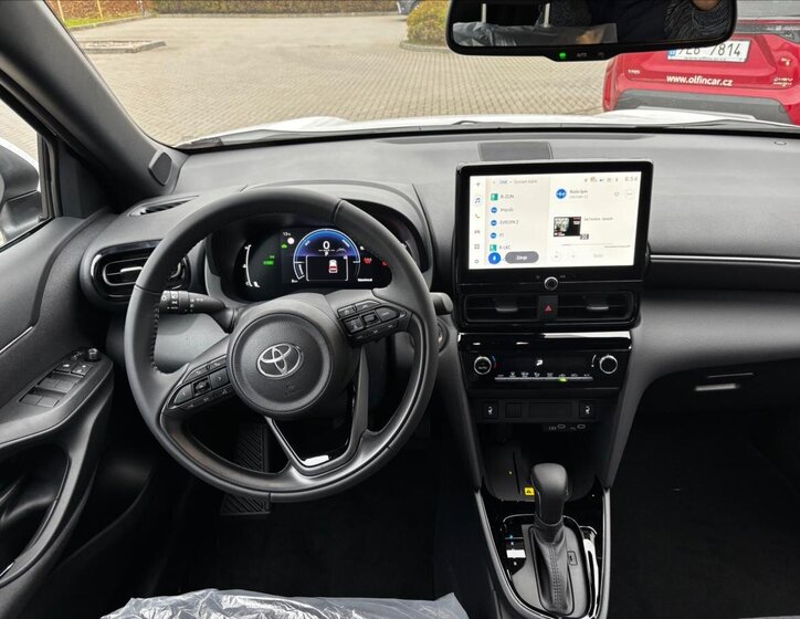 Toyota Yaris Cross 10