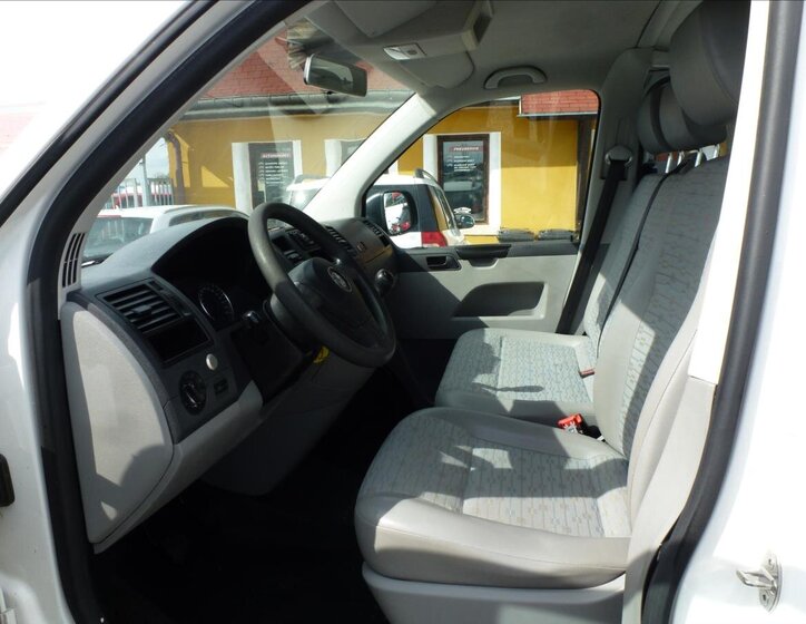 Volkswagen Transporter 16