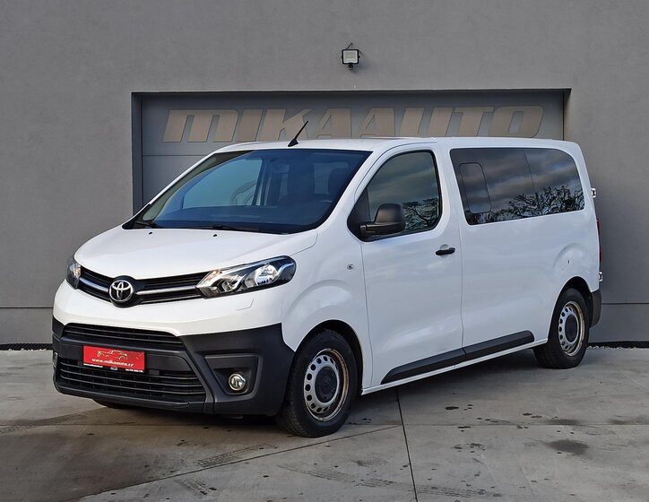 Toyota ProAce Verso 1