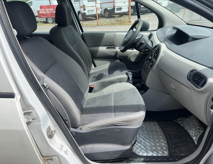 Renault Modus Hatchback 1,4 l 72 kw