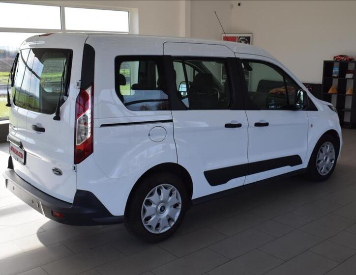 Ford Transit Connect 6