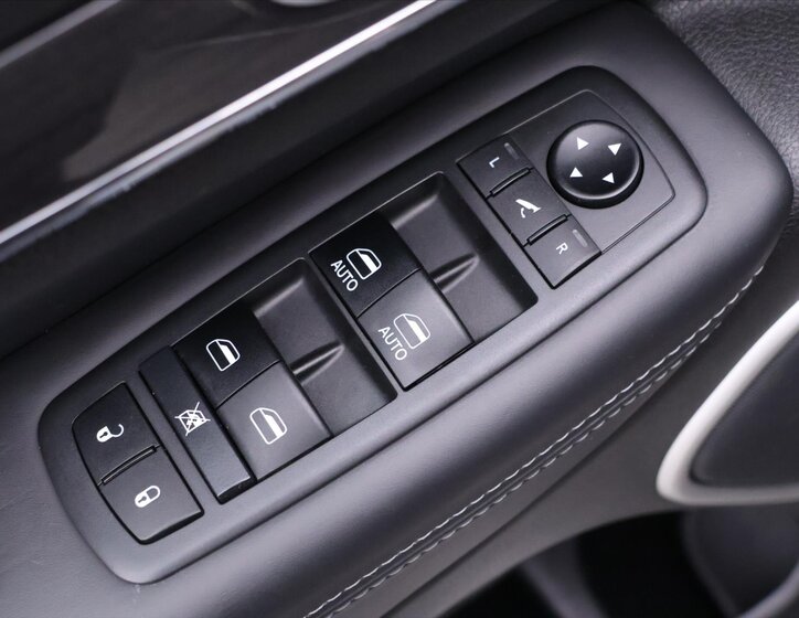 Jeep Grand Cherokee SUV 3,0 l 184 kw