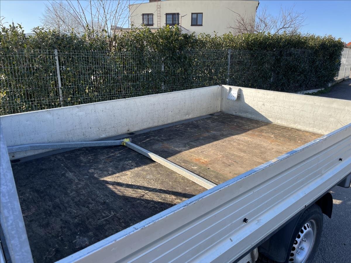 Volkswagen Transporter Valník 1,9 l 75 kw