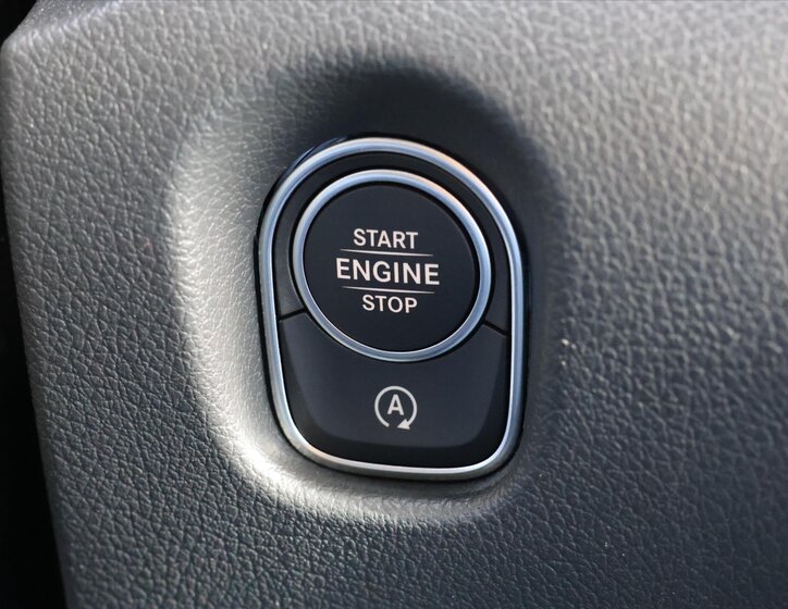 Mercedes-Benz Vito Kombi 2,0 l 174 kw