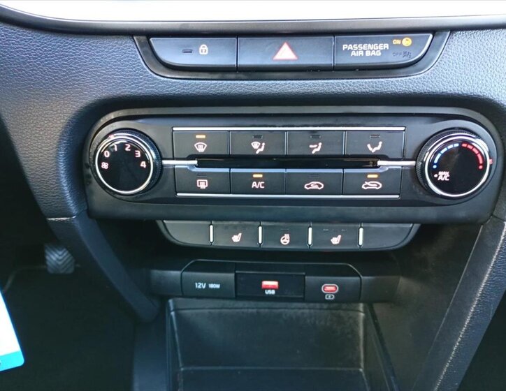 KIA Ceed Hatchback 998,0 73 kw