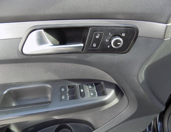 Volkswagen Touran 20