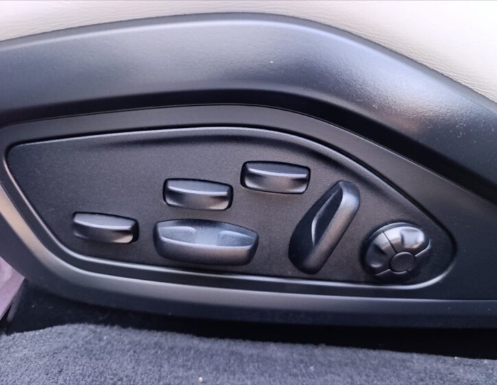 Porsche Taycan Kombi 0,0 560 kw