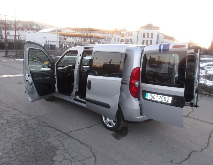 Fiat Dobló Kombi 1,6 l 66 kw