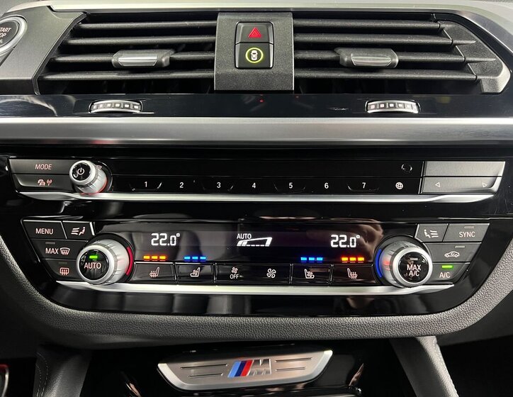 BMW X4 SUV / Terénní 3,0 l 250 kw