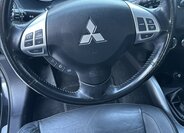 Mitsubishi Outlander SUV / Terénní 2,3 l 130 kw