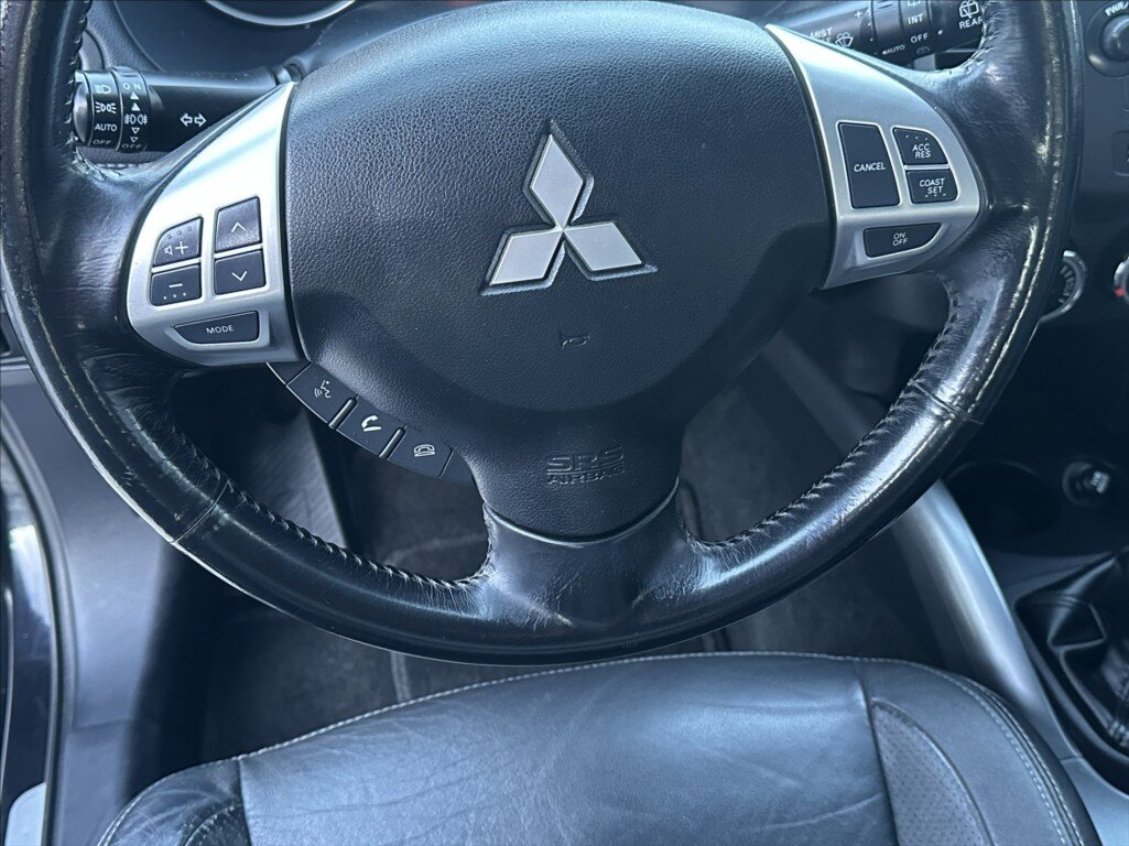 Mitsubishi Outlander SUV / Terénní 2,3 l 130 kw