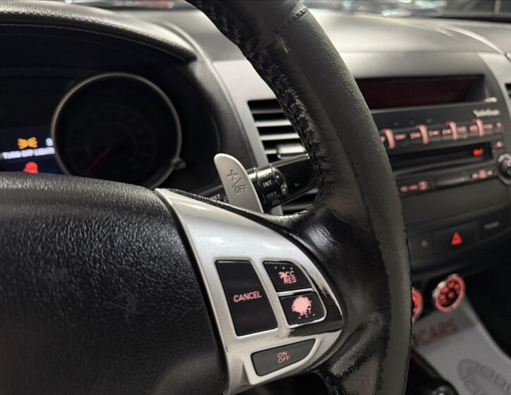 Mitsubishi Outlander SUV / Terénní 2,2 l 115 kw