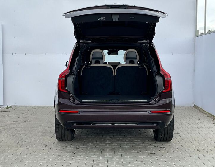 Volvo XC90 6