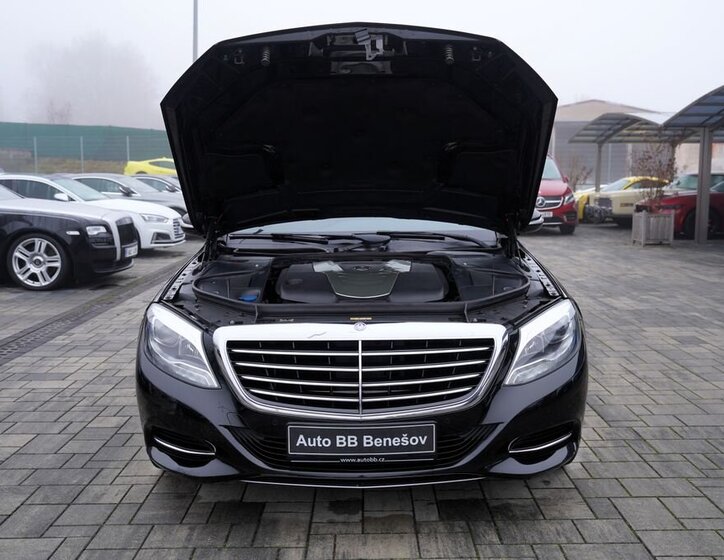 Mercedes-Benz Třídy S 9