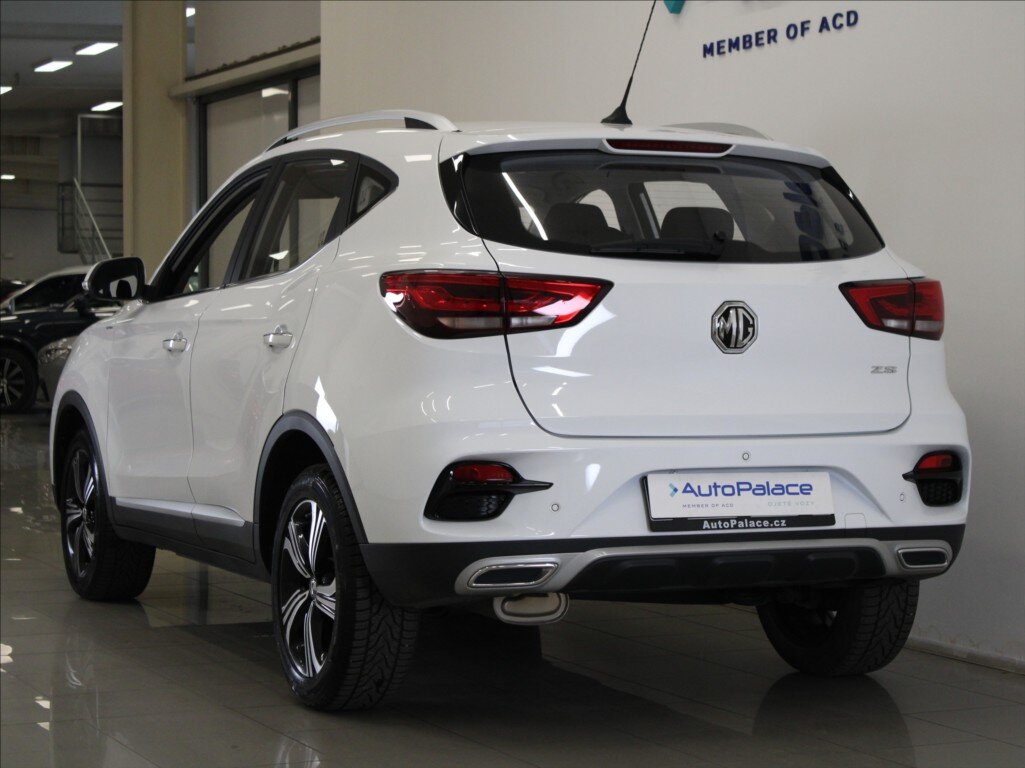MG ZS SUV / Terénní 1,5 l 78 kw