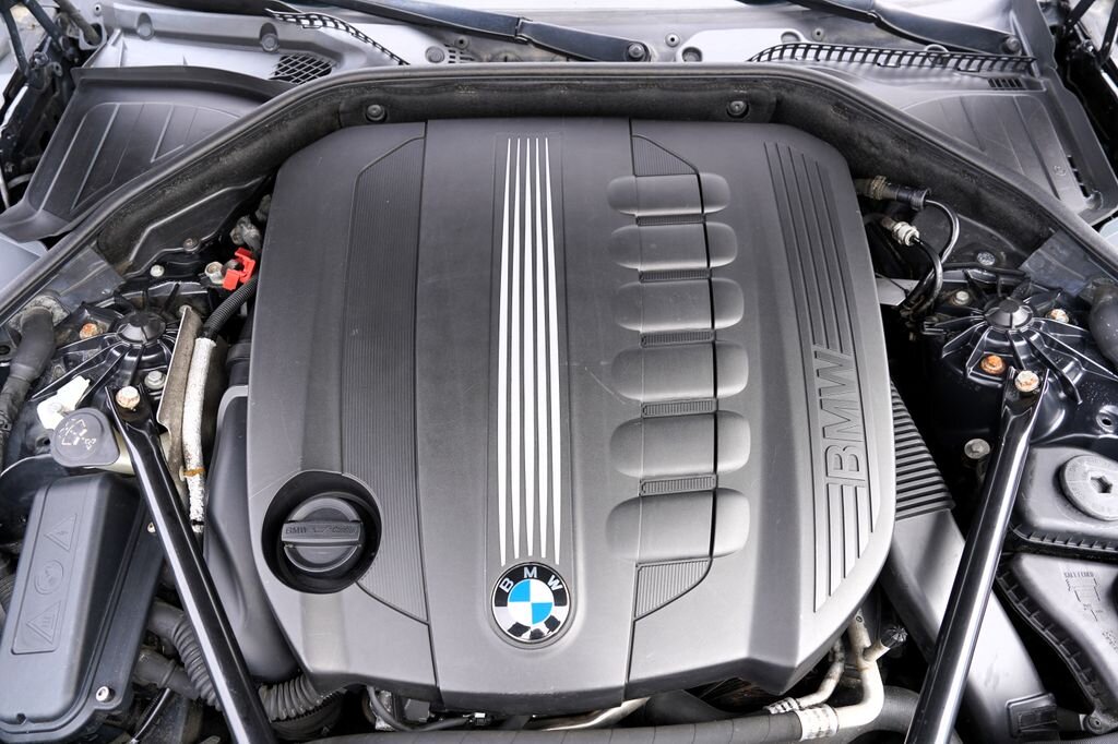 BMW Řada 7 Sedan / Limuzína 3,0 l 180 kw