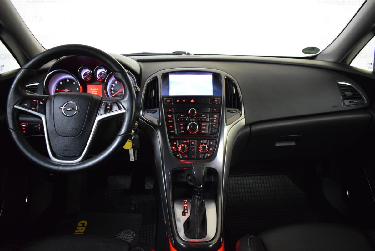 Opel Astra Kombi 2,0 l 121 kw